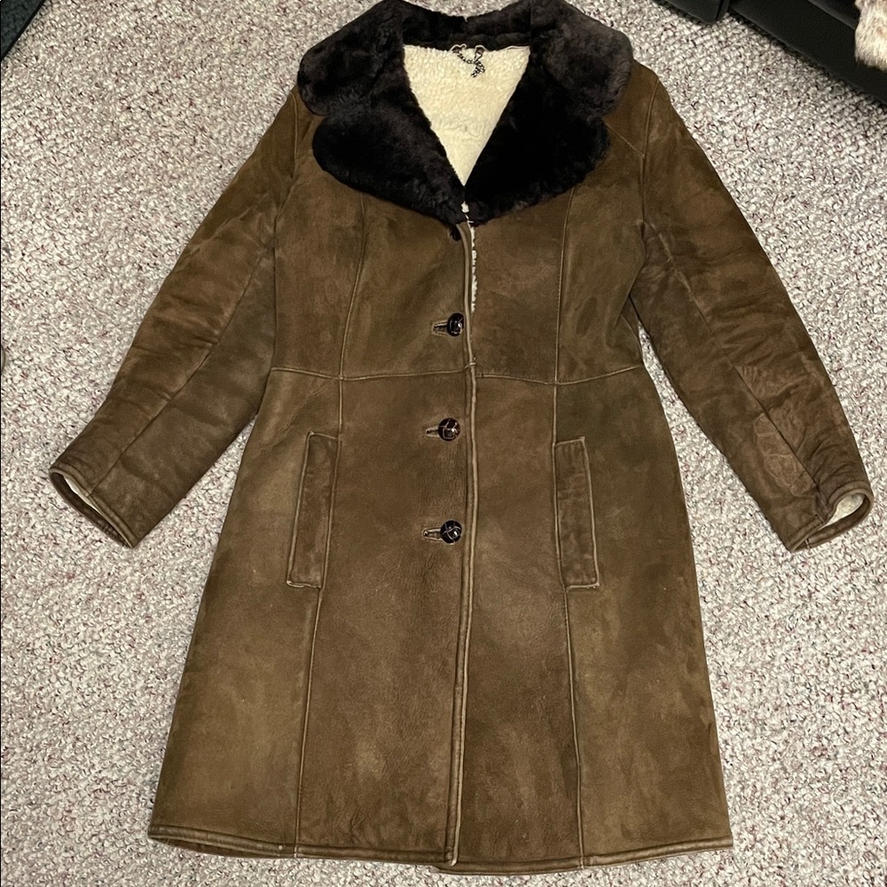 Vintage 100% sheepskin sherling lined Brown Collar longer Coat